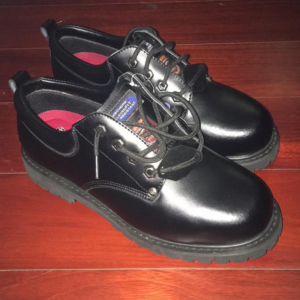 Sketchers slip resistant work shoes